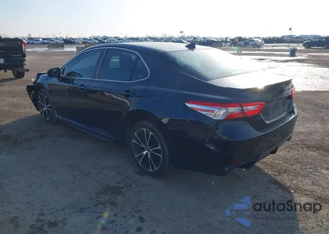 2020 Toyota Camry Se z USA, uszkodzony, nr VIN 4T1G11AK4LU968869